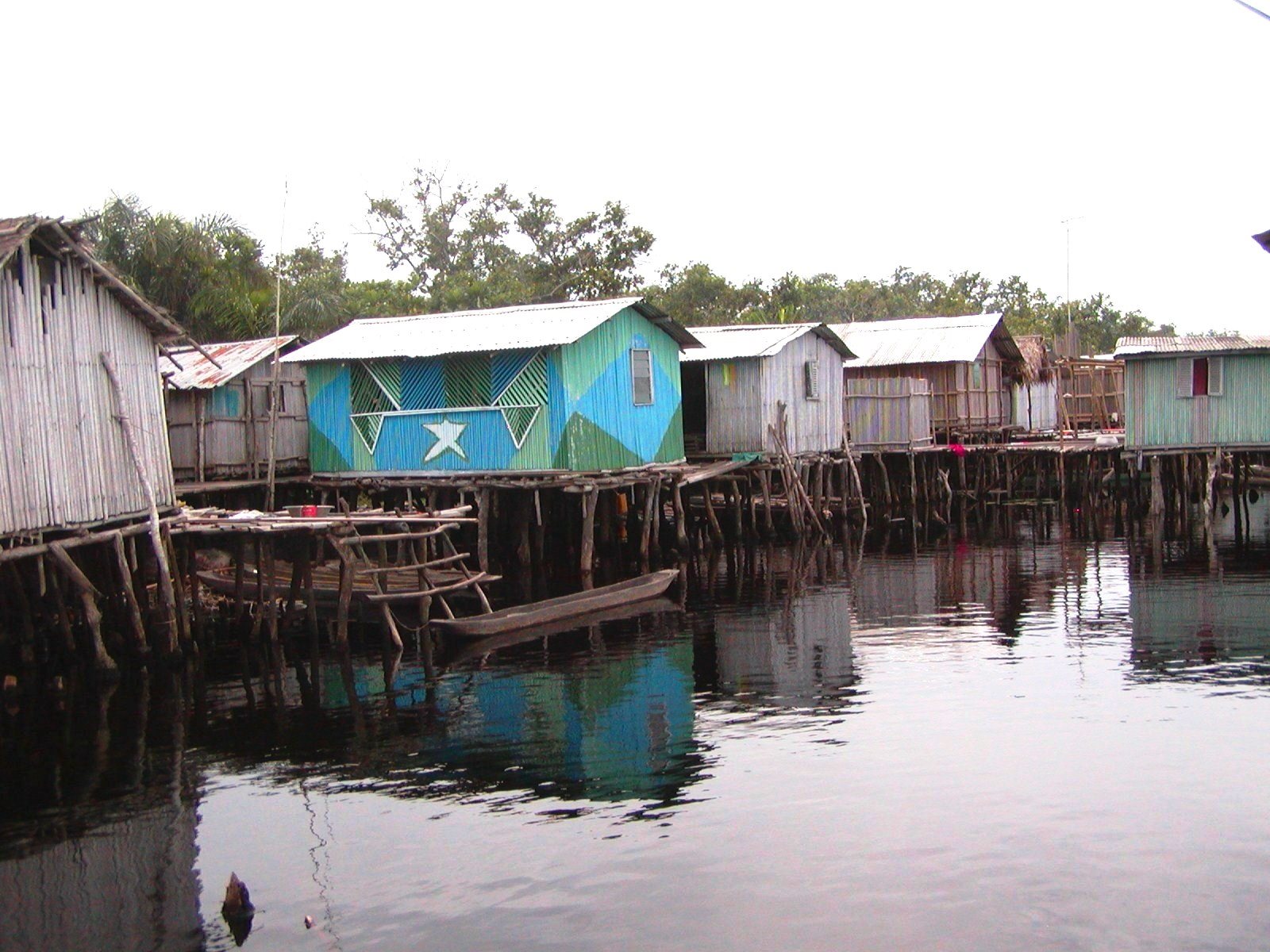 nzulezu-village